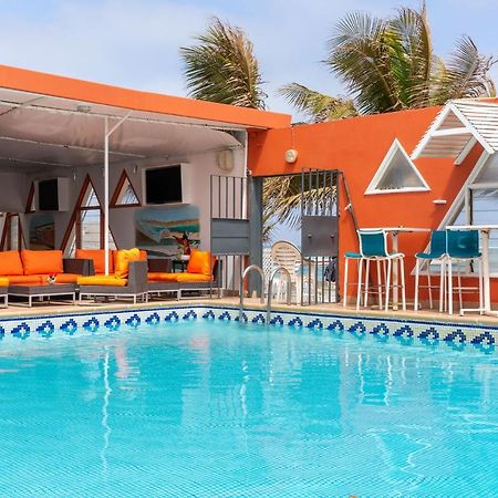 Hotel La Madrague Dakar Bagian luar foto