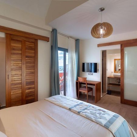 Hotel La Madrague Dakar Bagian luar foto